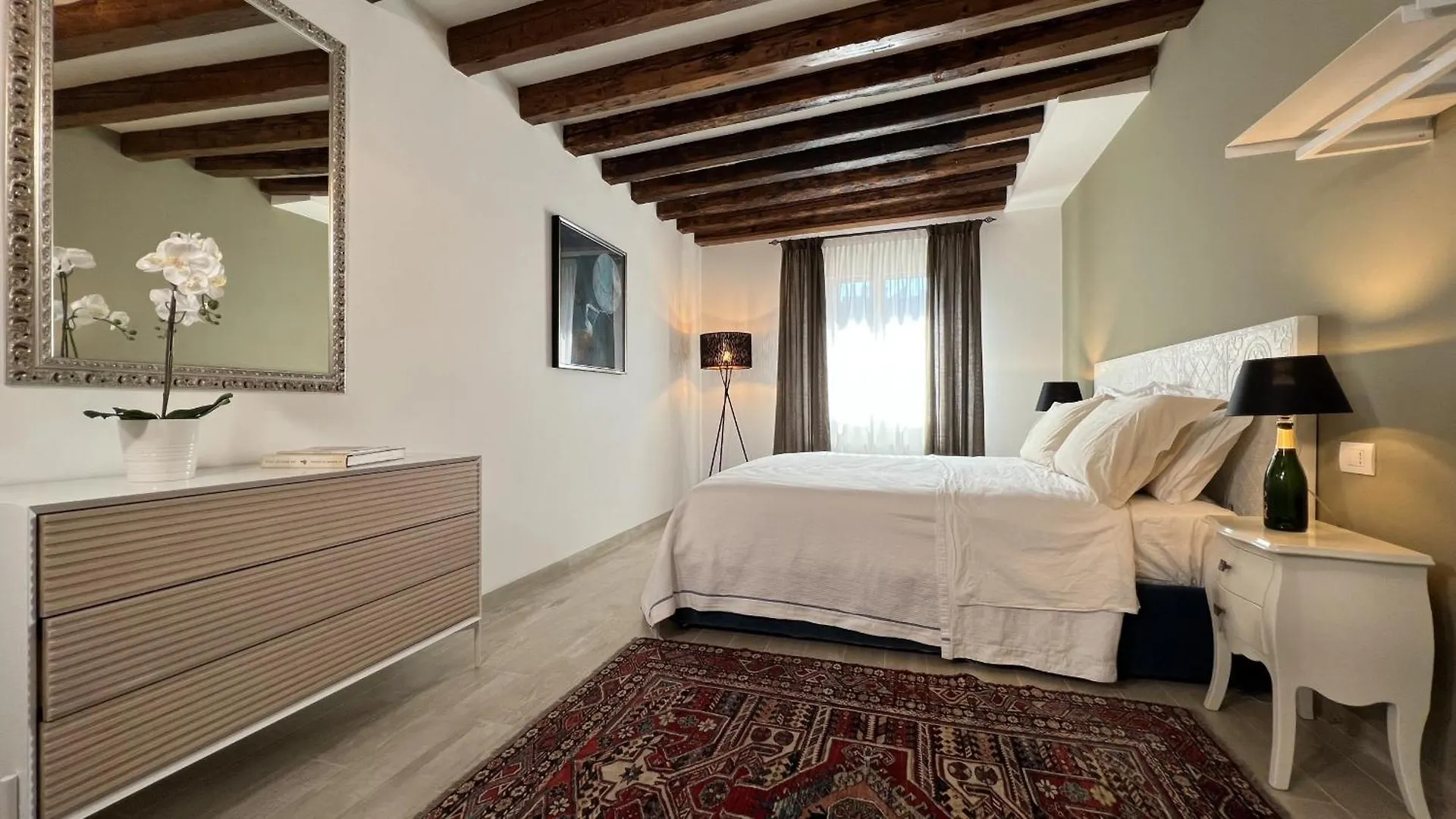 Apartment Stella Bis, 500M From Rialto'S Bridge Venice 0*,  Italy